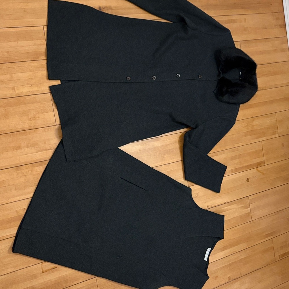 Vintage dress set made in Canada two peice  suit ptp 21”